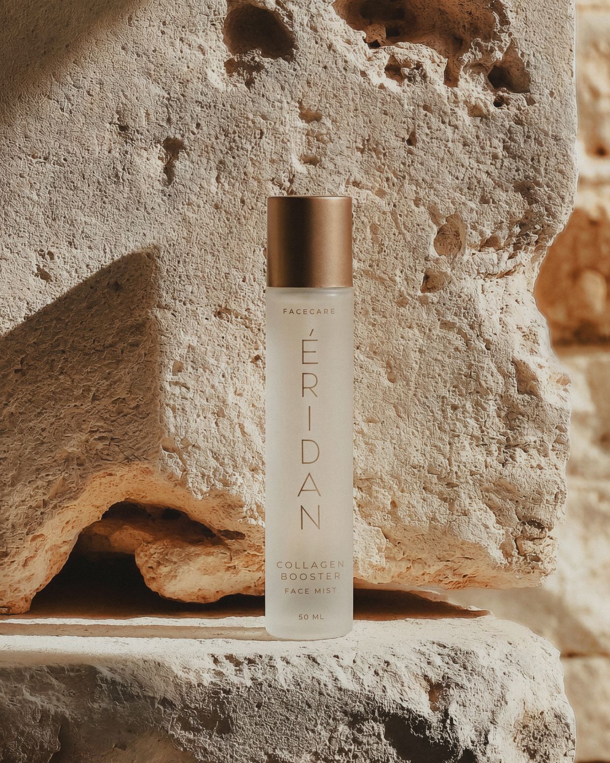 Collagen Face Mist na kamenu